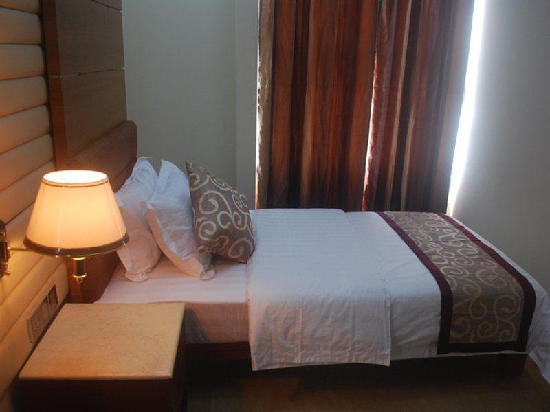 Fars Hotel & Resorts - Bar-Buffet-Pool-Spa Dhaka Luaran gambar