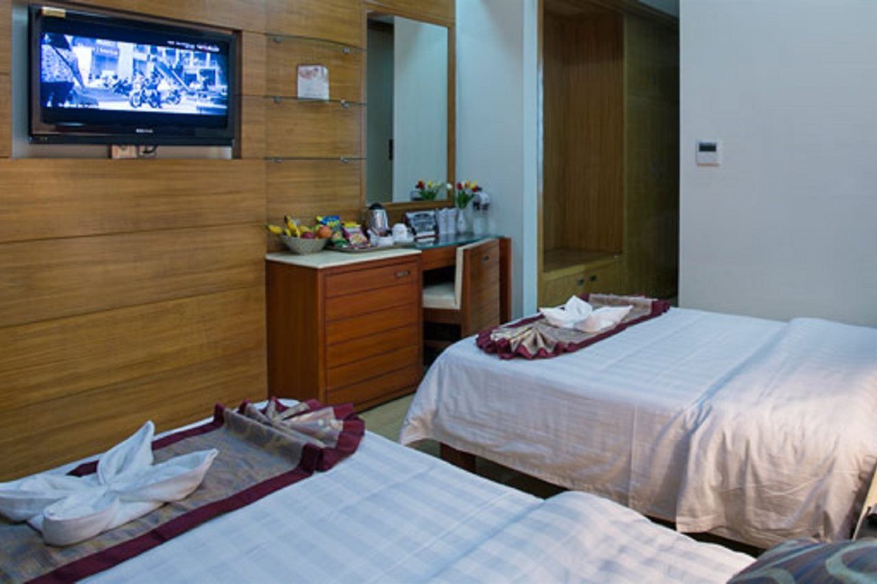 Fars Hotel & Resorts - Bar-Buffet-Pool-Spa Dhaka Luaran gambar
